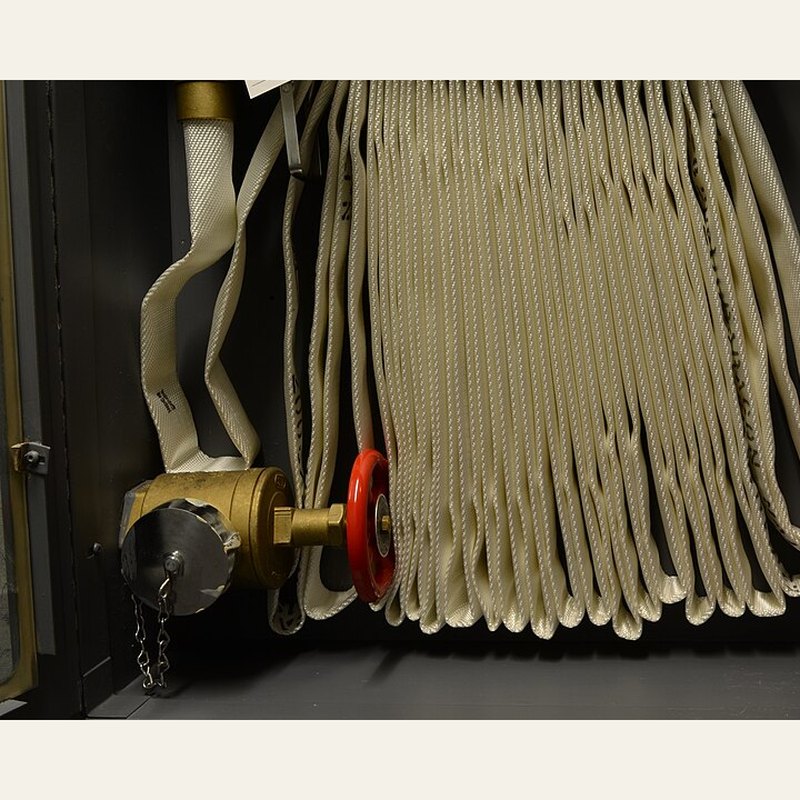 Fire hose cabinet